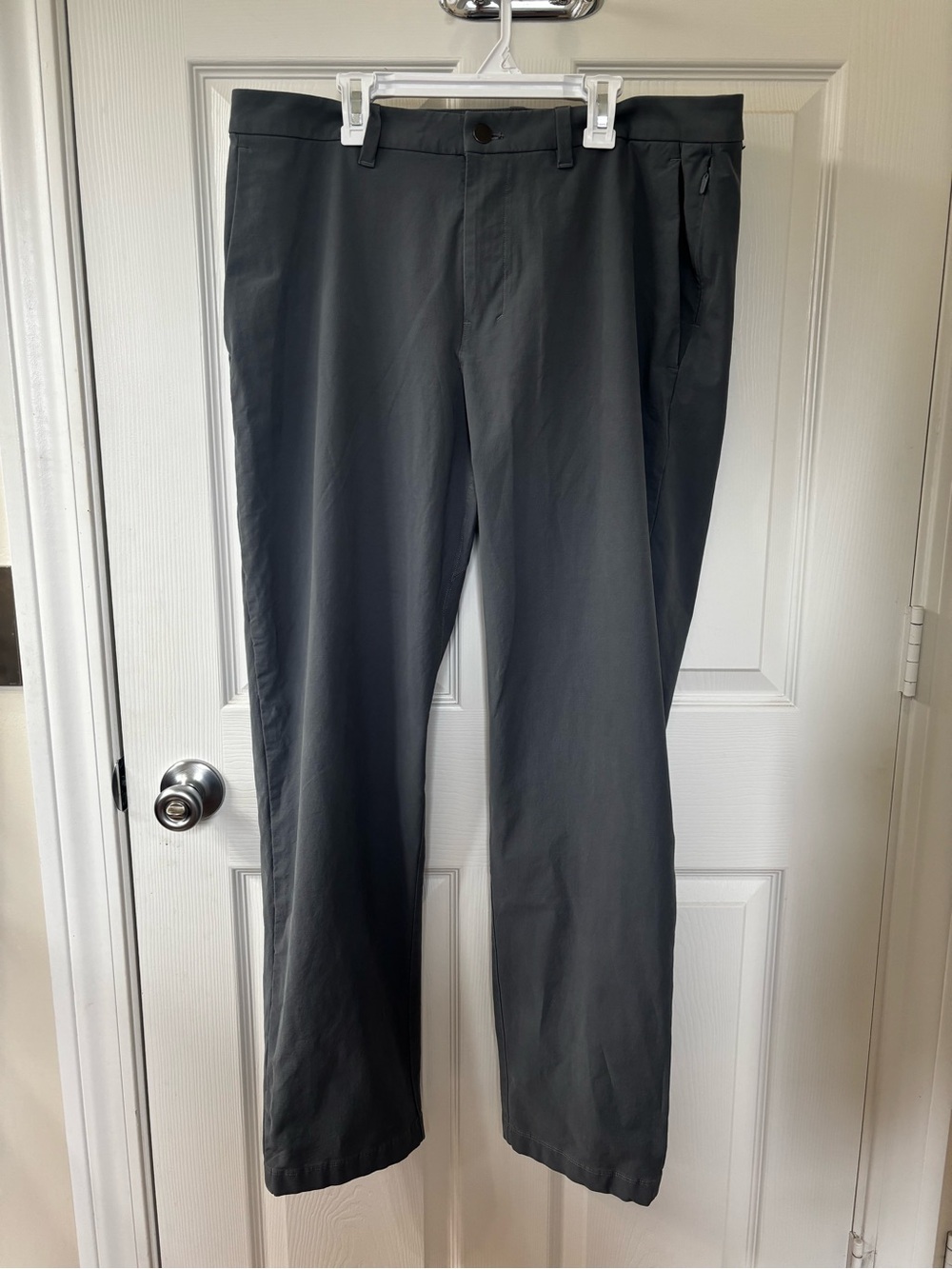 Lululemon Commission Slim-Fit Pant 36 Sage Grey Chino Golf Work Hike Pants EUC
